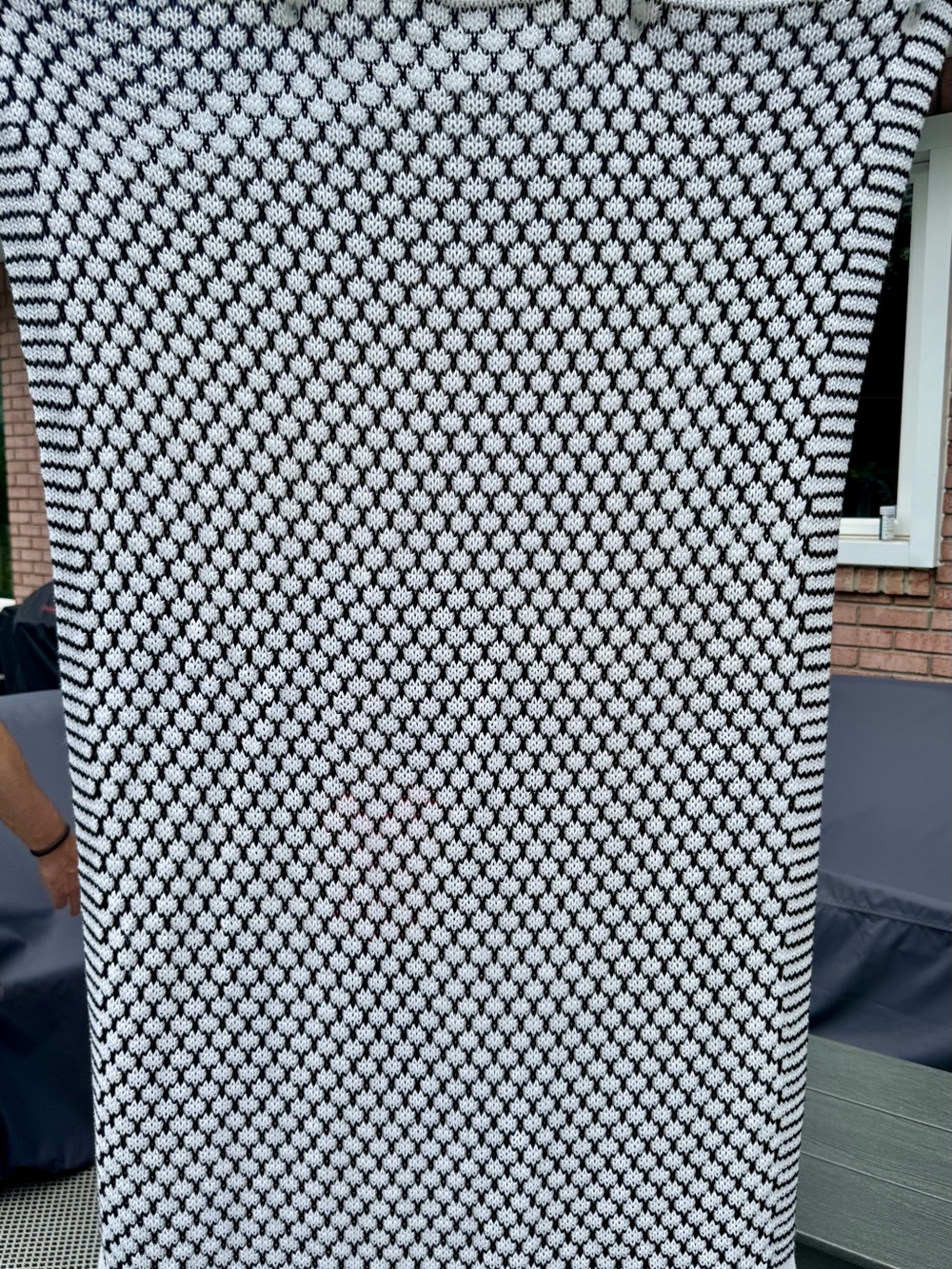 Manhattan Kids 100% Cotton Knit Baby Blanket Black White Honeycomb Geometric EUC